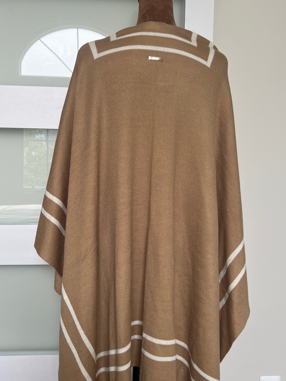 Ralph Lauren Camel & Ivory Signature Stripe Poncho - Picture 3 of 6